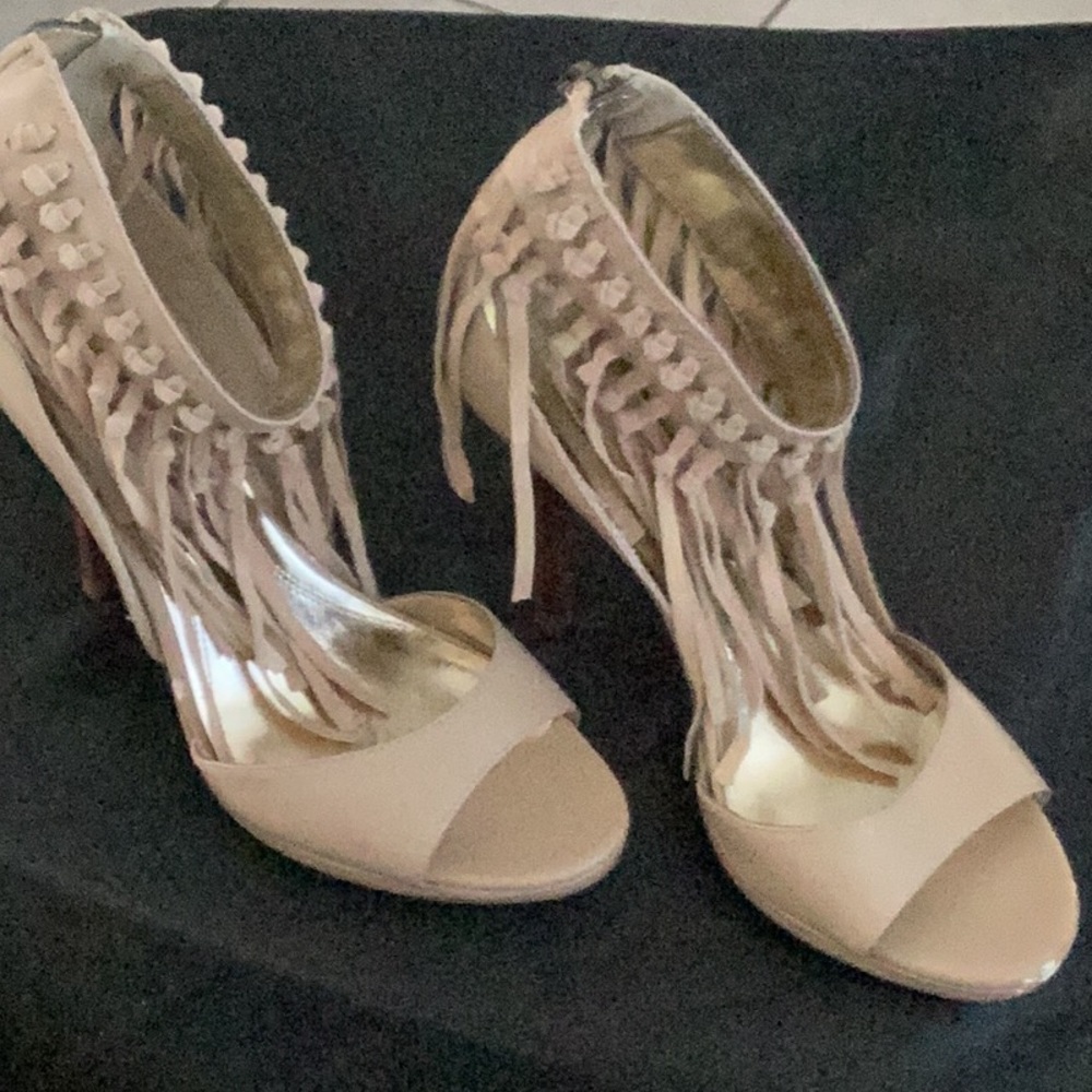 Women’s fringe ankle strap heels size 7.5 Tan color.